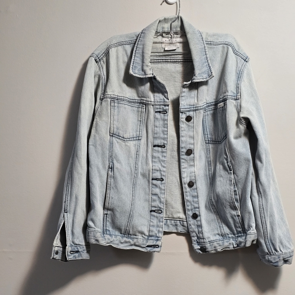RVCA Light Blue Long Sleeves Denim Jacket Size M